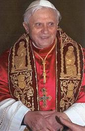 El Papa Benedicto XVI el día de su elección